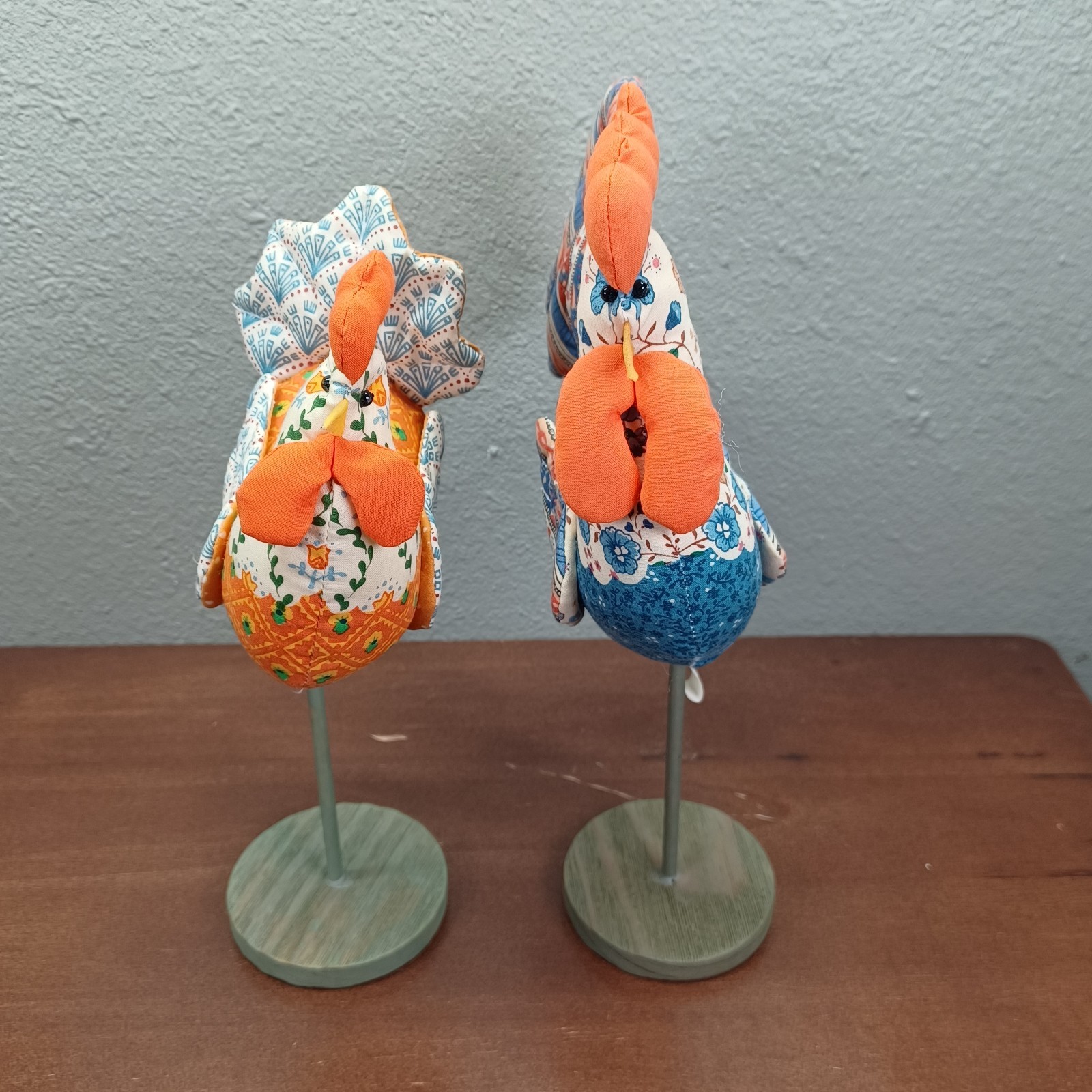 Avon Patchwork Pals Pomander Rooster & Hen on Wood Stand Farmhouse Decor 1980s