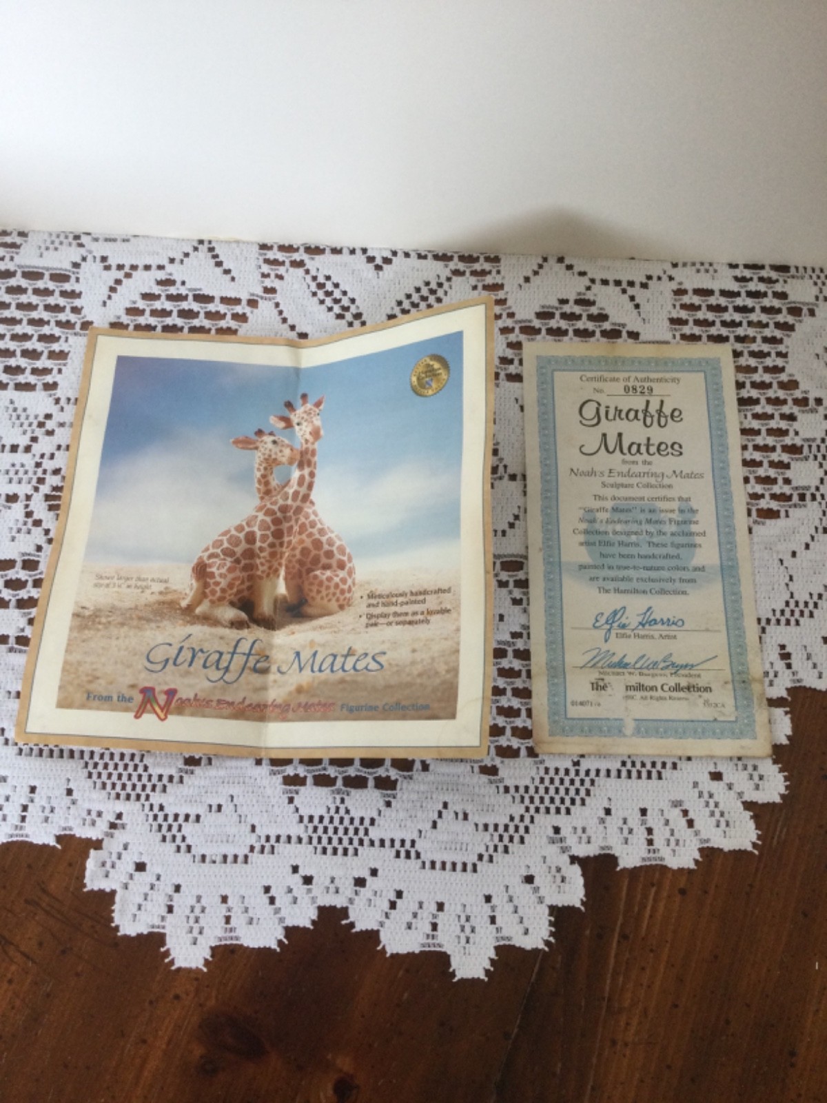 2 Vintage Noah’s Endearing Giraffe Mates Figurines Hamilton Collection & Certifi