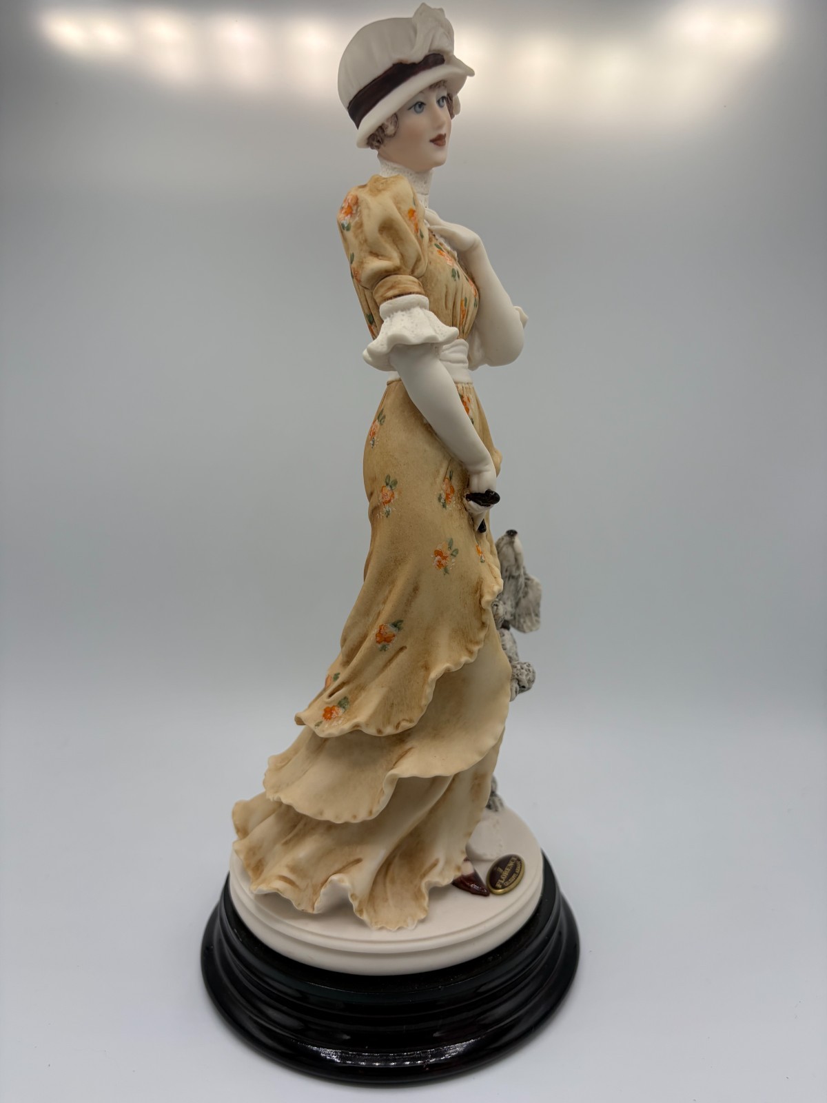Giuseppe Armani Florence Figurine Dear Friends 0532C Lady with Dog Poodle 1994