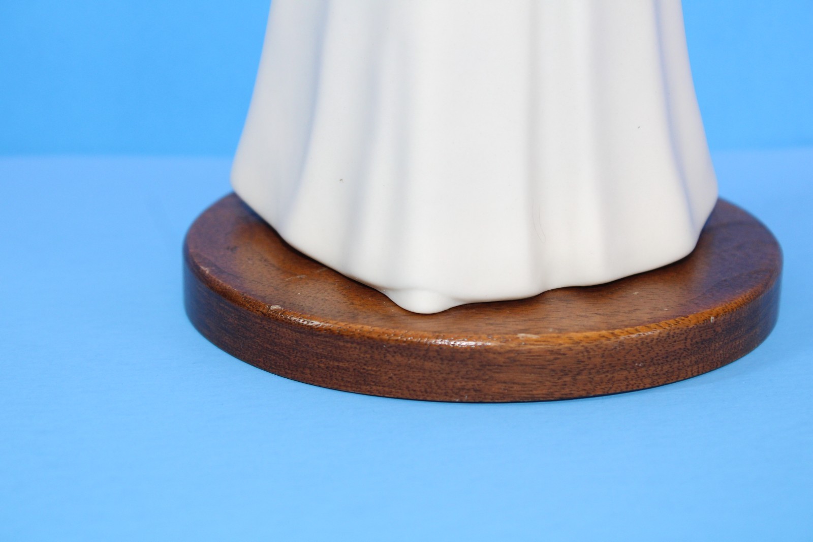 Vtg Young Woman 1980s 10 in. Figurine White Bisque Porcelain Utah USA LDS