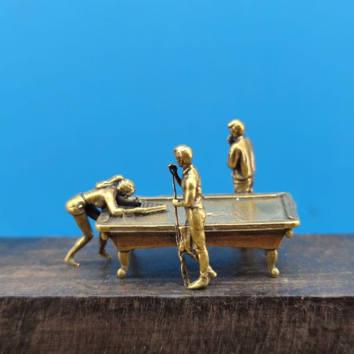 Mini Brass Billiards Scene Figurine – Pool Table Players Collectible Statue