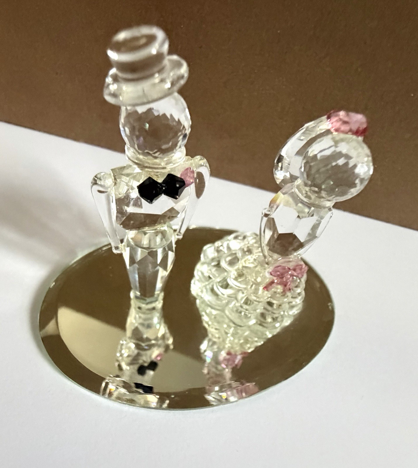 Vintage Crystal World Bride & Groom Figurine Wedding Cake Topper Mirror Base