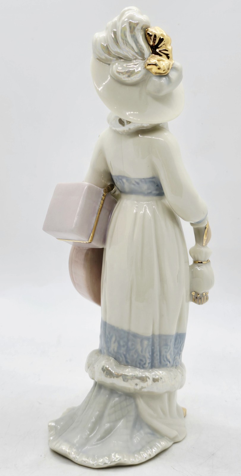 Vintage LENOX SHOPPING IN PARIS ’20s Fashion Porcelain Lady Figural Figurine