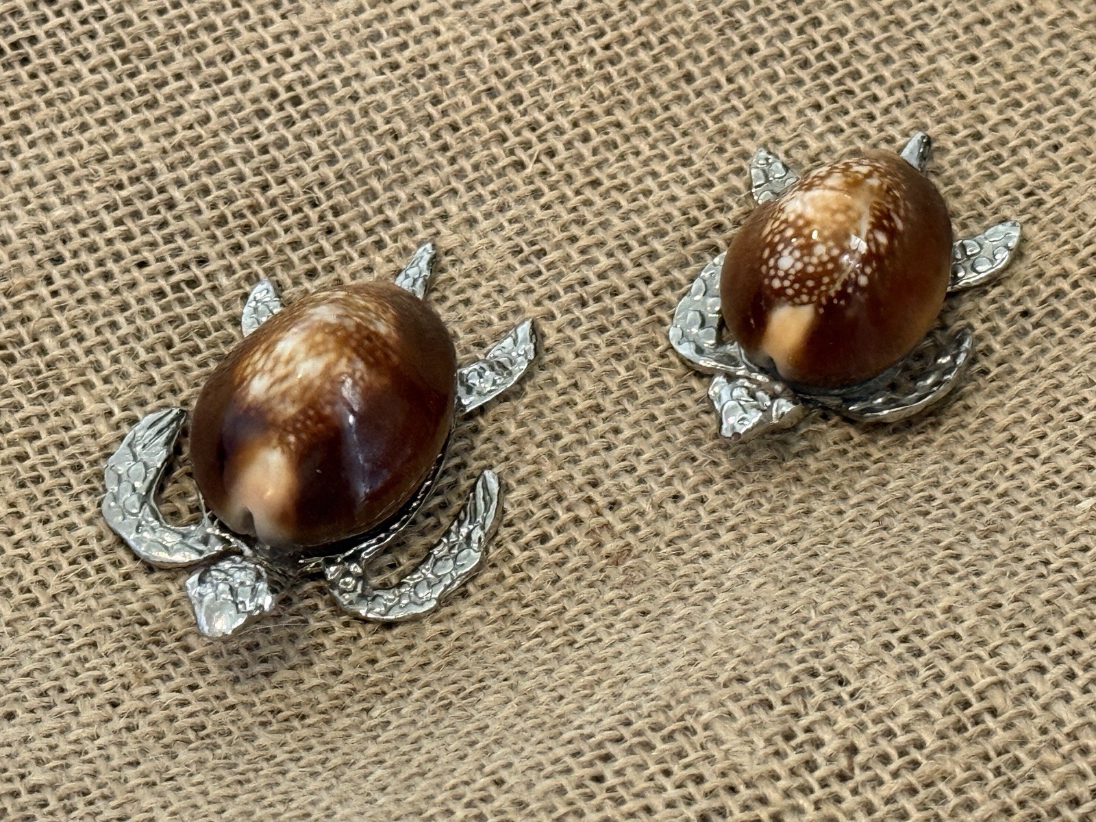 Vintage Paperweight Polished Real Cowrie Shell Sea Turtle Figurine Pair Beach