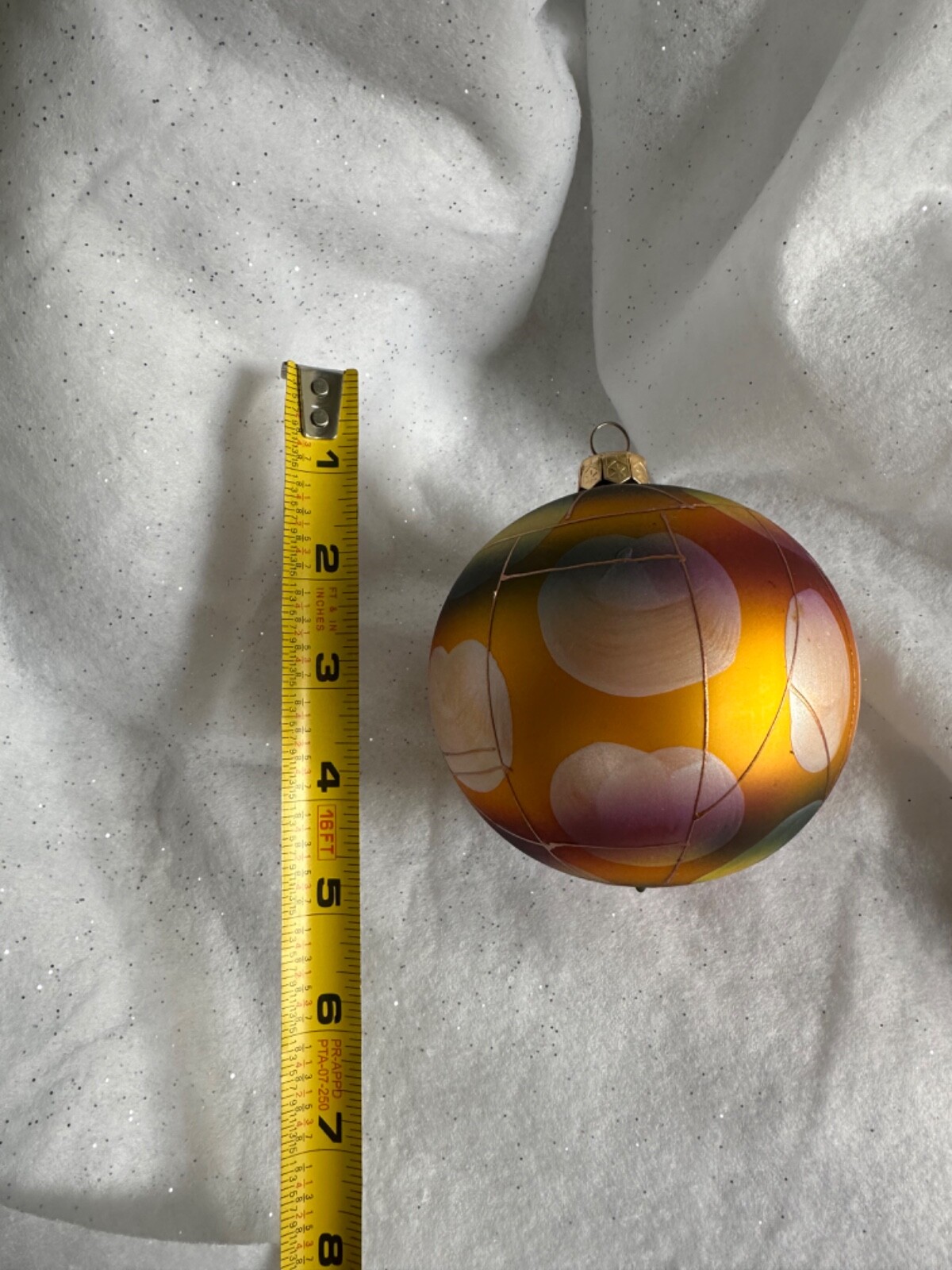 Metropolitan Museum of Art (MMA) Gold Tiffany Iridescent ORNAMENT HANDBLOWN