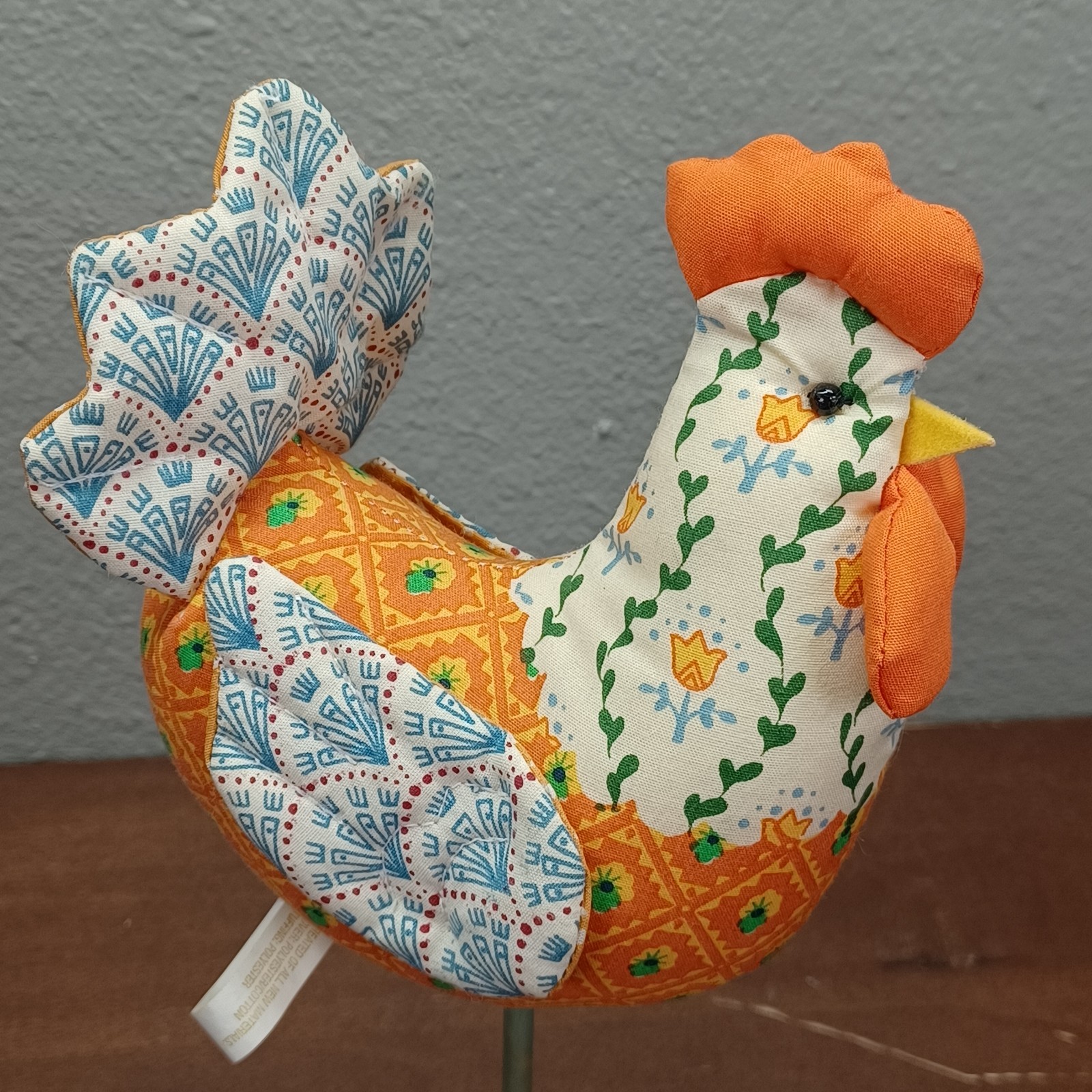 Avon Patchwork Pals Pomander Rooster & Hen on Wood Stand Farmhouse Decor 1980s