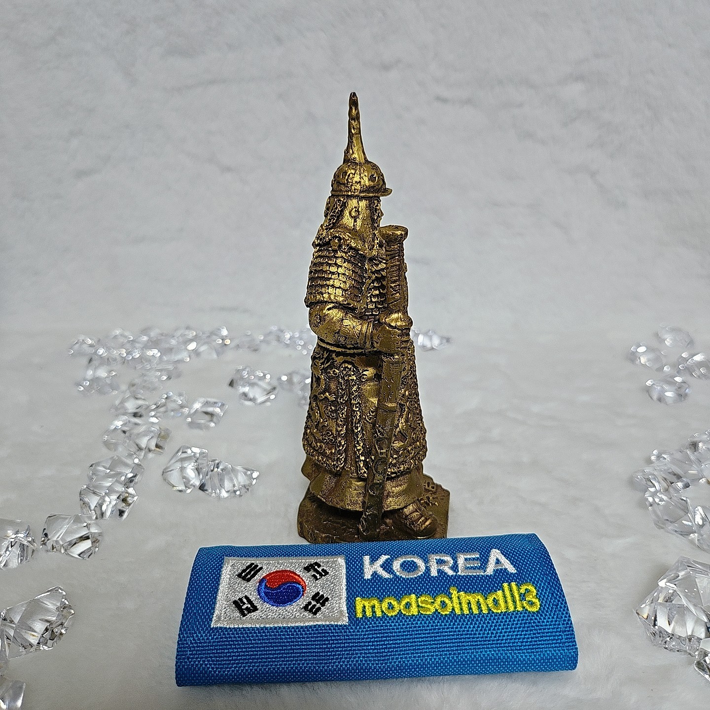 Korean Traditional Handmade Figure ‘Yi Sun Shin’ Admiral, Brass Color Statue