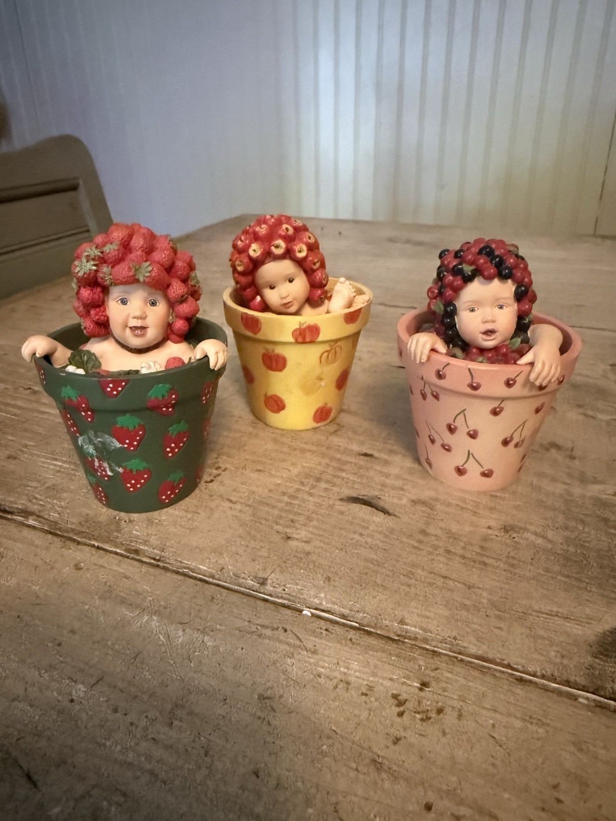 Vtg 1998 Anne Geddes Flower Pot Babies, Cherry, Apple & Strawberry