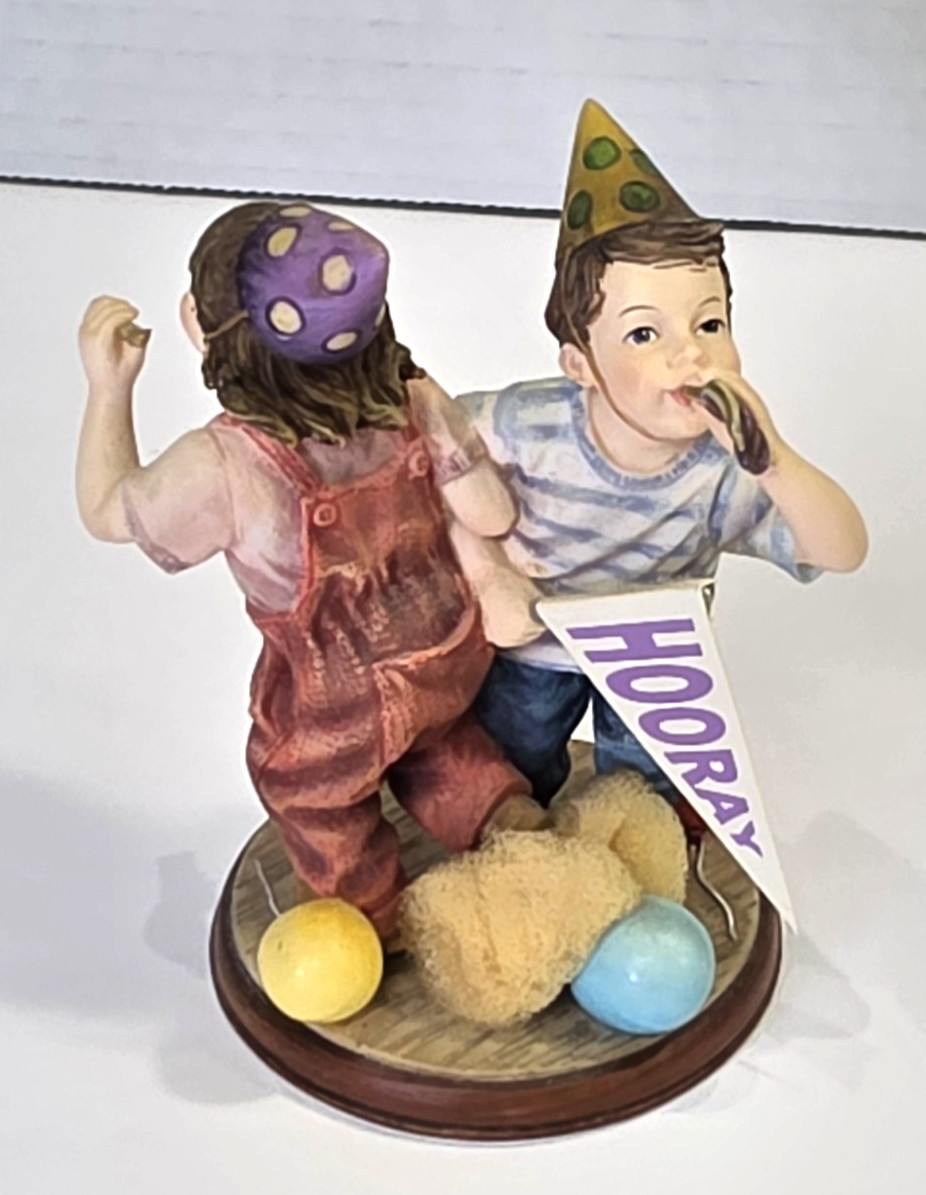 DEMDACO Expressions of Love Figurine CONGRATULATIONS Children with Balloons