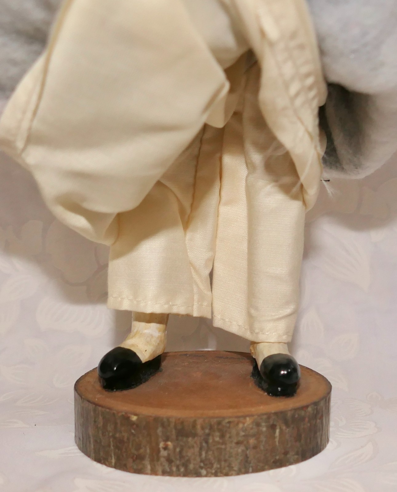 Vintage Santon France Signed Sylvette Amy Terracotta Hunched Old Woman Figurine