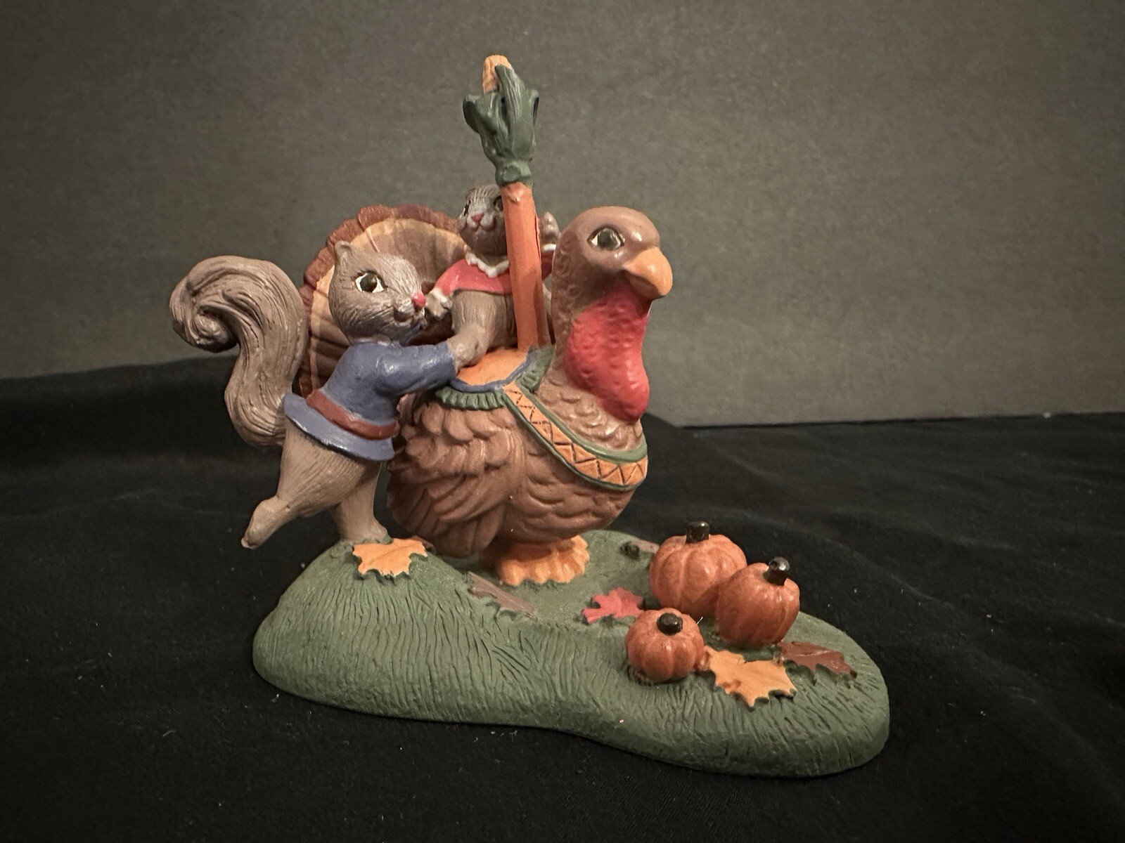 Avon Carousel Wonderland Miniatures Collection Hold on Tight Kathy JEFFERS 1993