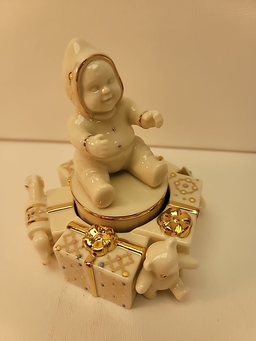 Lenox China Jewels Musical Figurine”Baby Blocks” Brahms’ Lullaby In Box