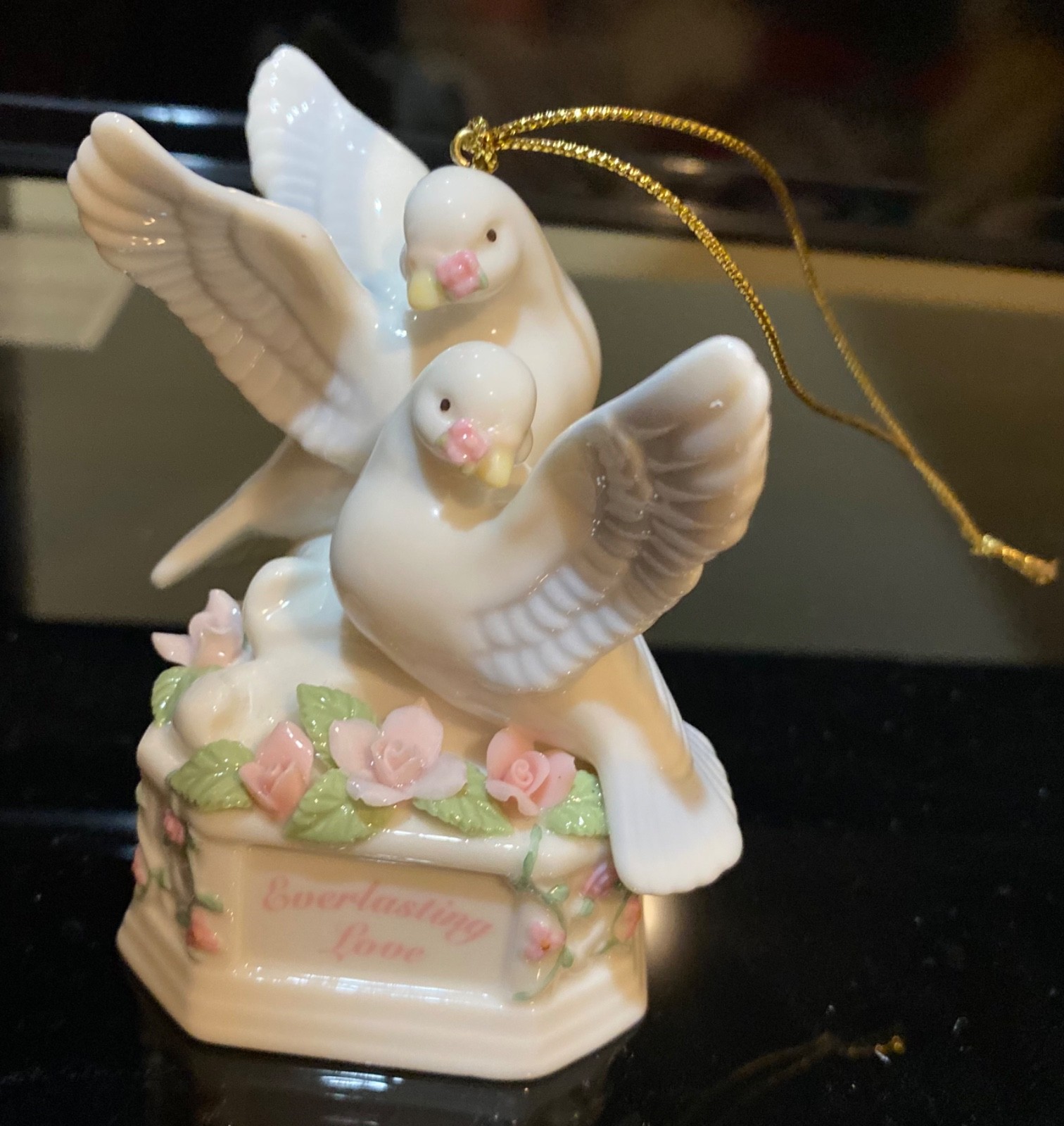 New Vintage San Francisco Music Box Company Wedding Doves in Original Box