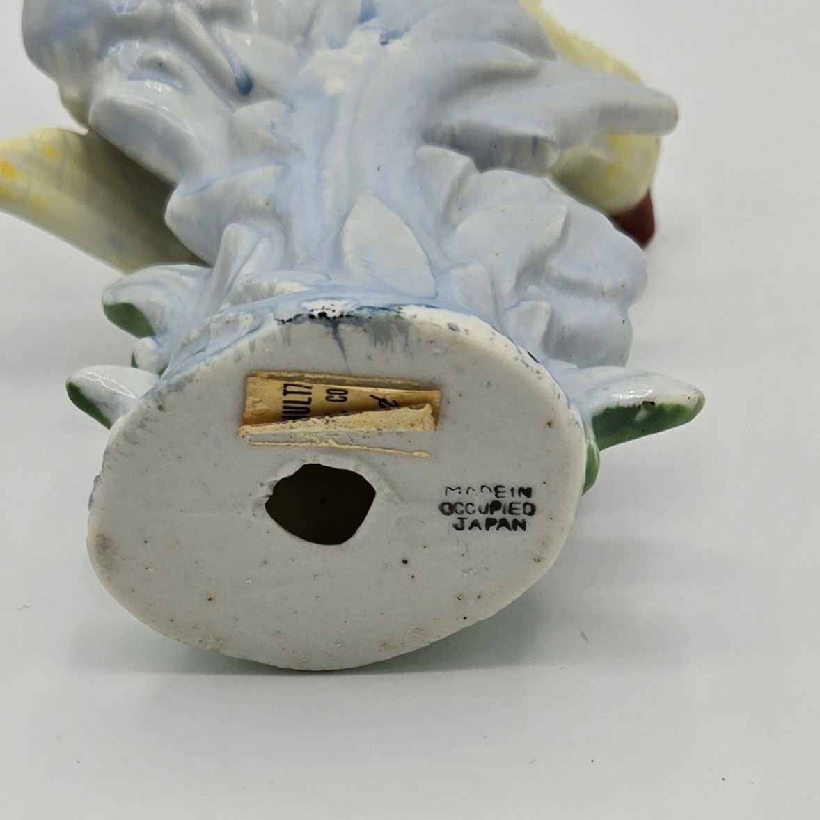 Beautiful Rare Vtg Made in Occupied Japan Bird with Flowers Figurine Mid Century