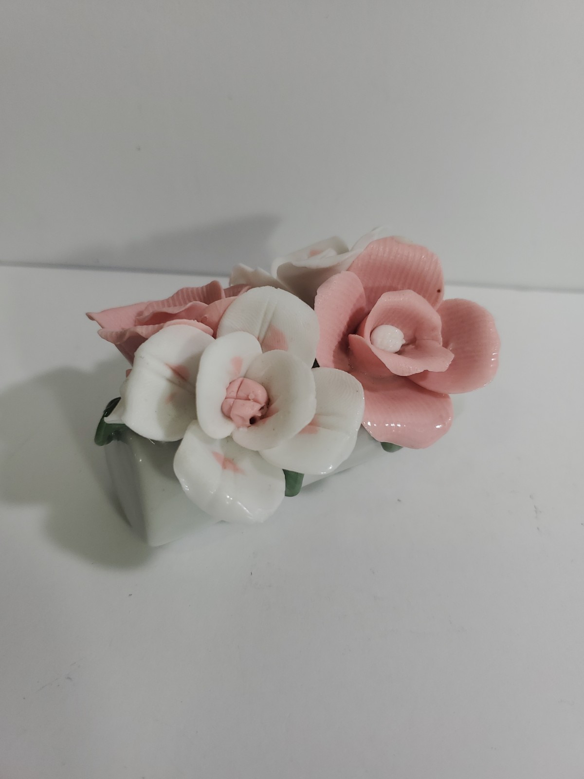 Vintage Capodimonte Style Pink Porcelain Rose Figure 3D Roses Romantic Decor 3.5