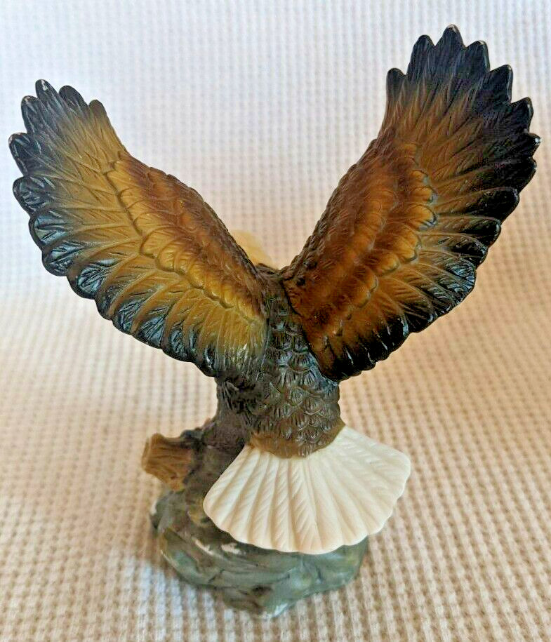 American Eagles Collection. Ceramic Figures