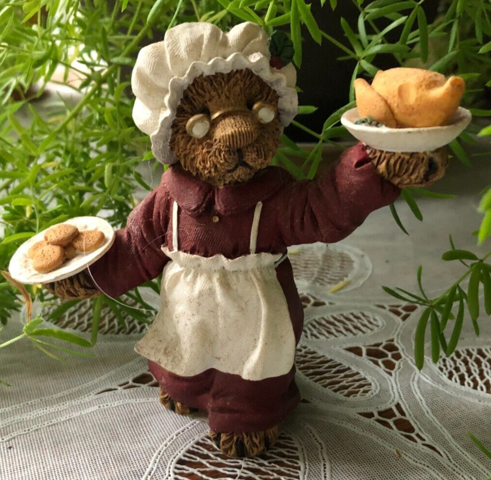 ENESCO RESIN MINI CHRISTMAS HOLIDAY TEDDY BEAR – GRANDMA W/ TURKEY