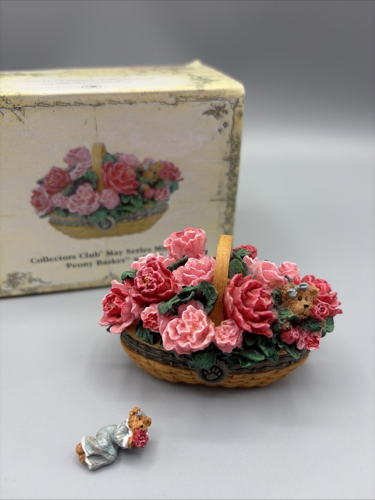 Boyd’s Bears Treasure Box Peony Basket with Petal Trinket