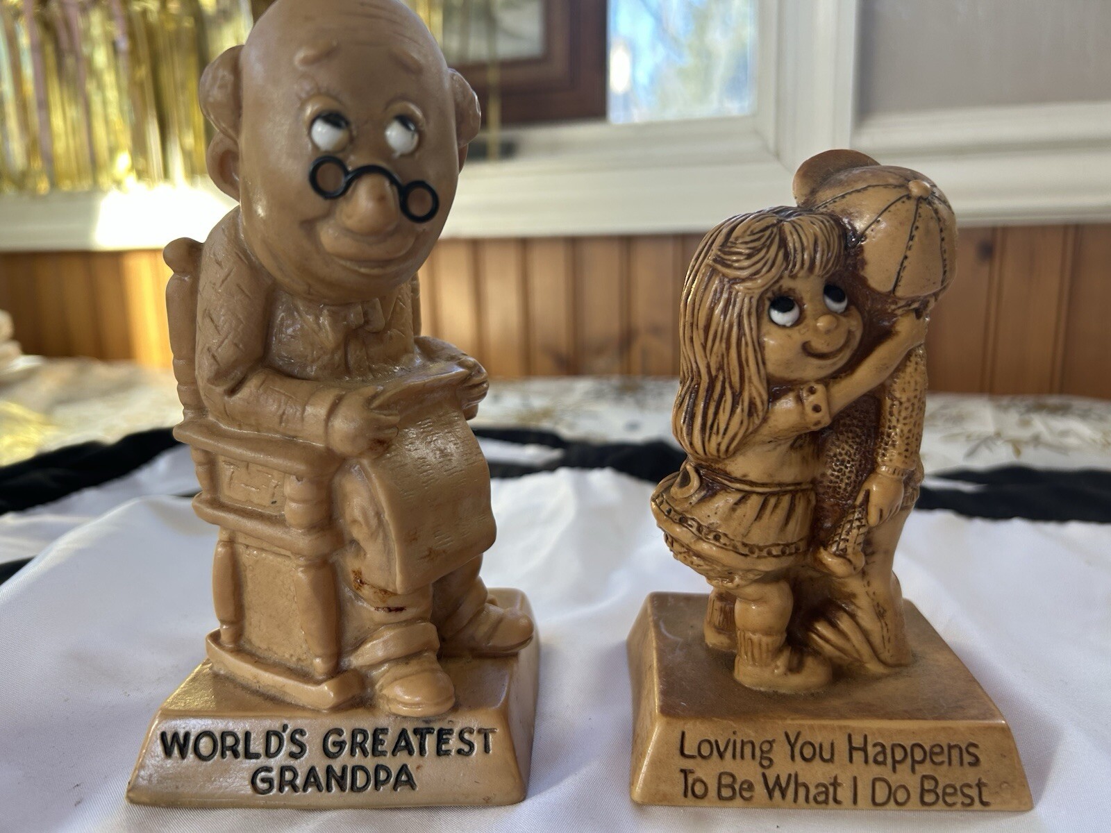 Vintage 1971 Statues 5 inches tall