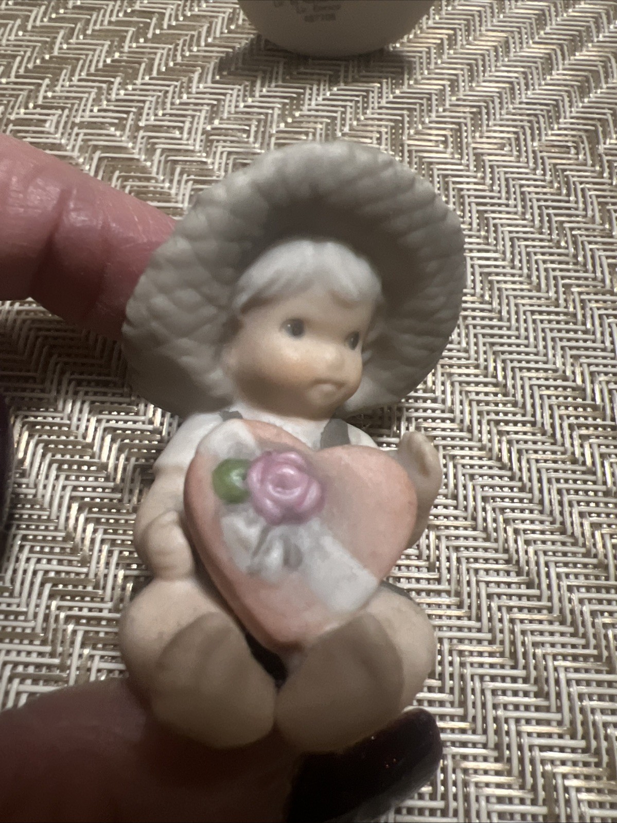 Figurine Statues