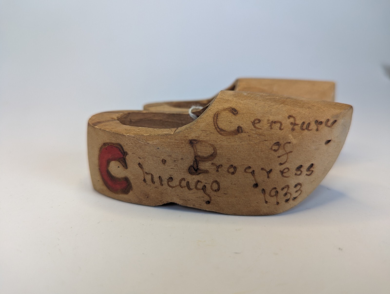 1933 Antique Wooden Shoes SOUVENIR OF CHICAGO WORLD’S FAIR Century of Progress