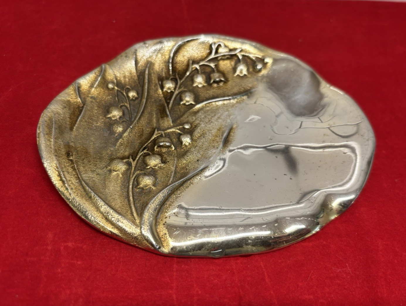 Vintage/Antique Art Nouveau Bronze /Brass? Empty Pocket Tray 4.5″ X 5.6″