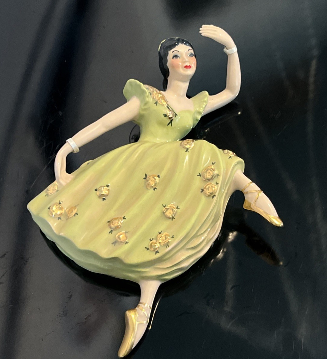 Vintage Ceramic Arts Studio Attitude Wall Hanging Ballet Dancer 9 1/4″ 1950s USA