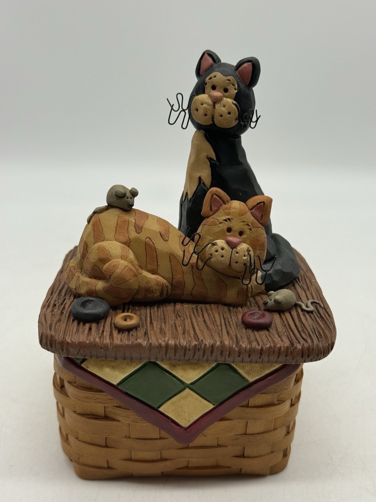 Suzi Skoglund Cats & Mouse On Basket Lidded Resin Trinket Box Figurine