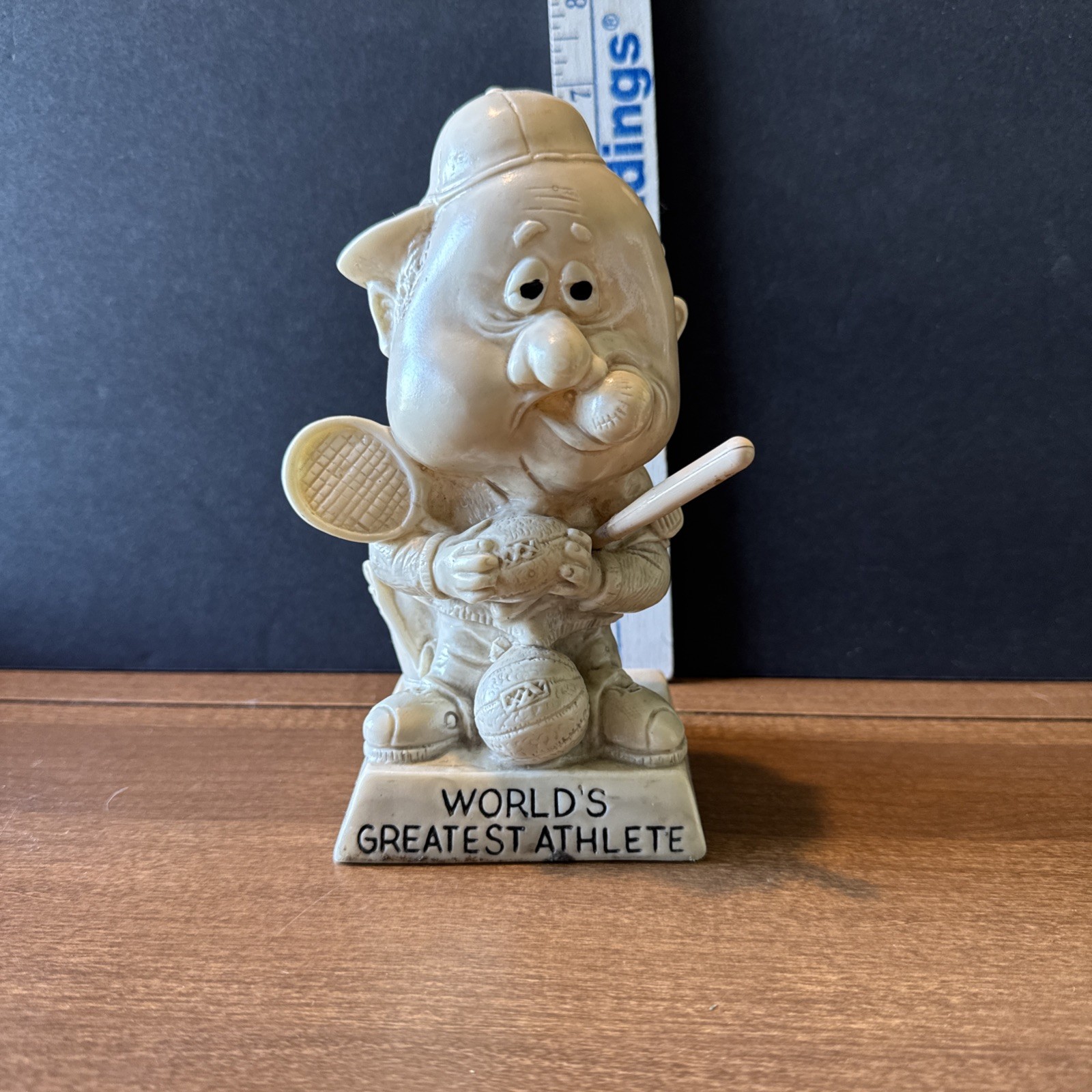 R&W Berries Co’s “World’s Greatest Athlete” figurine 1971 ~ Made in USA Comical