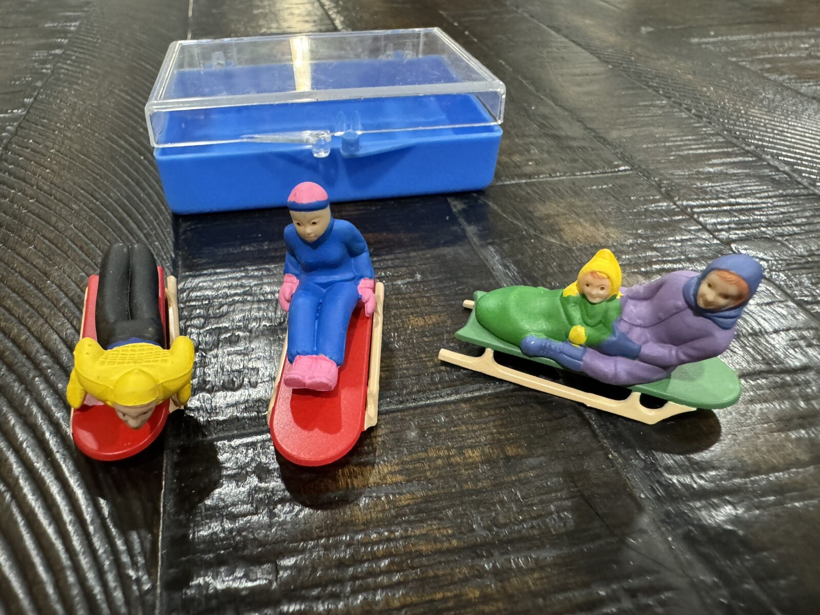 Miniature Plastic Figures Winter Sports Lot of 3 Sledders Sledding