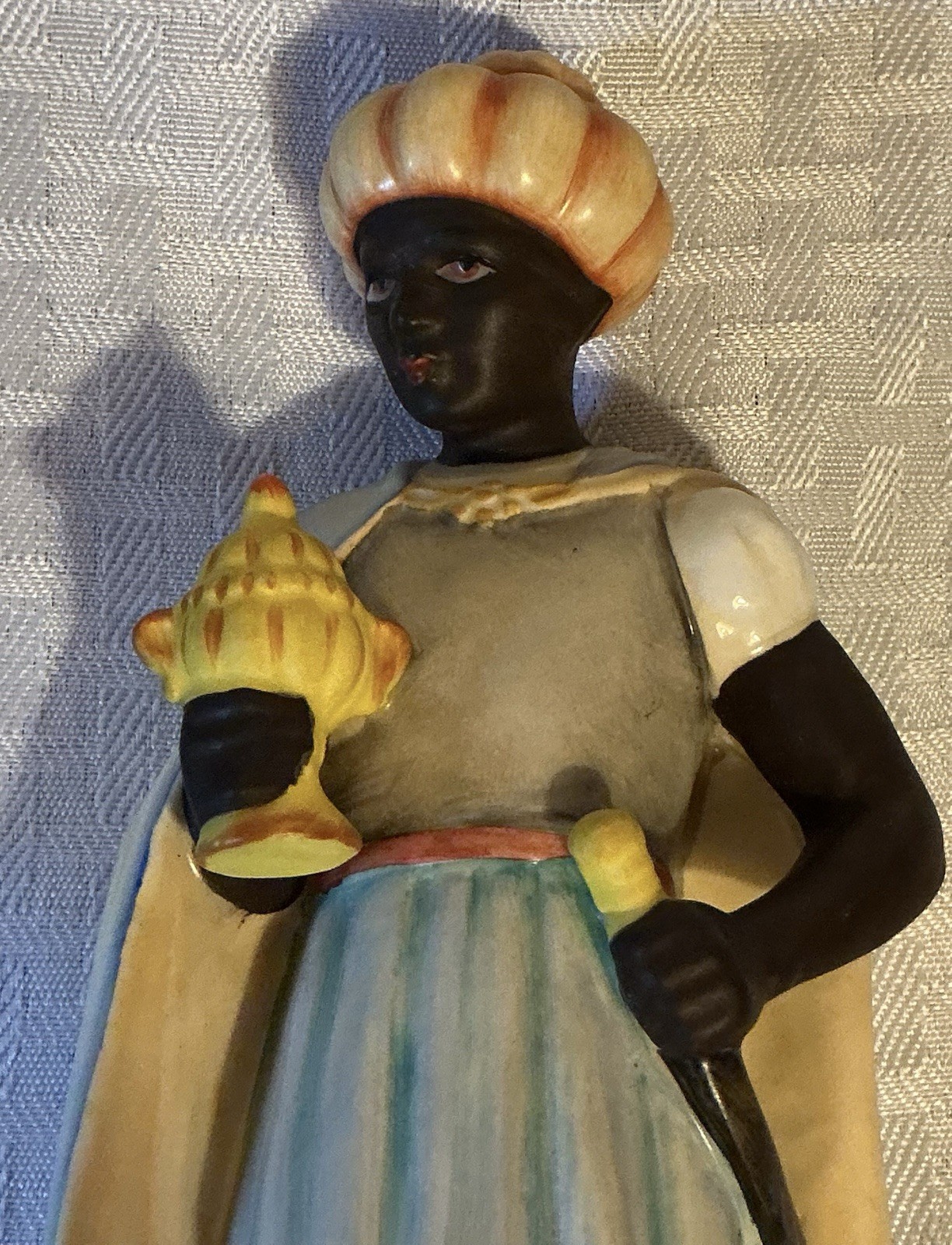 Goebel | Hummel 8″ Nativity Moorish King Wiseman 214 L West Germany