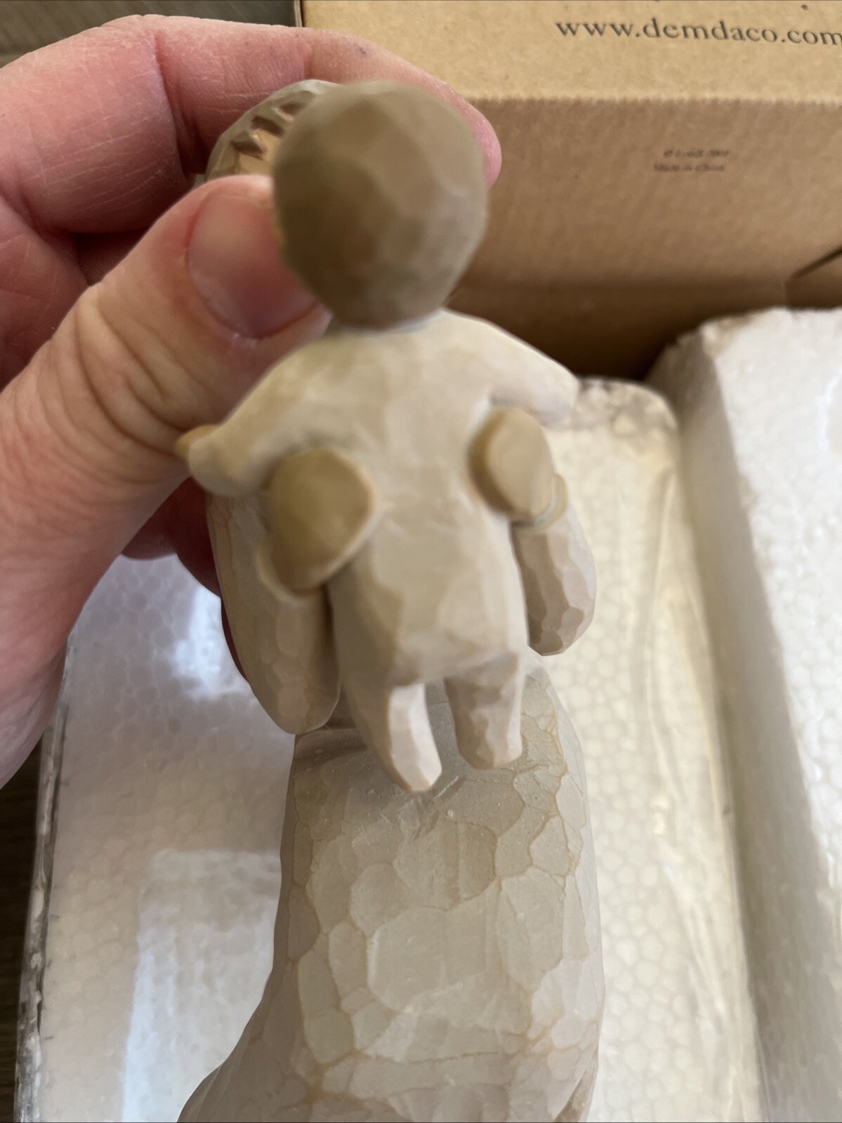 Willow Tree “GRANDMOTHER”‘ 2001 Figurine Susan Lordi Demdaco 26072 BABY 5 1/2”