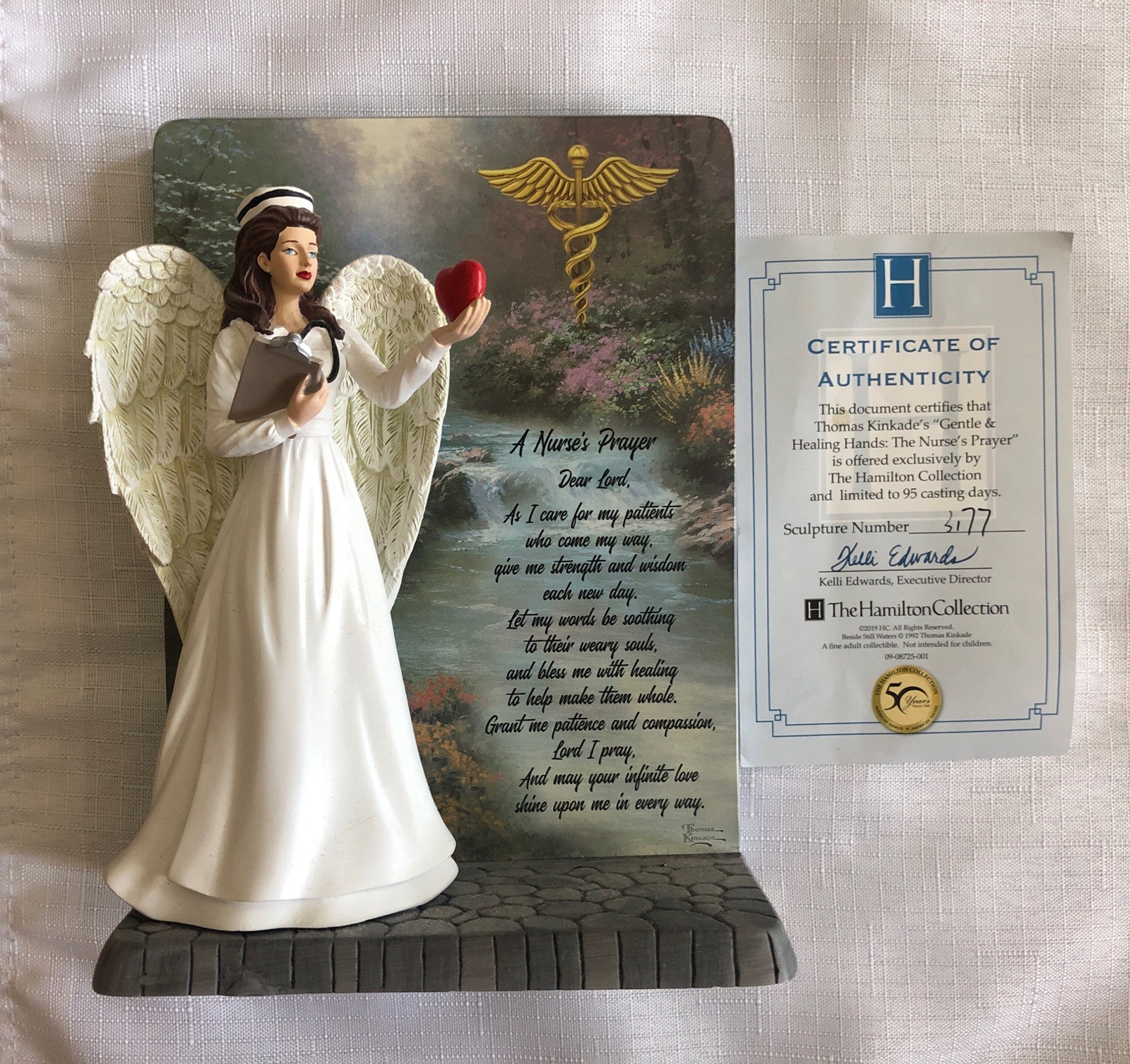 Thomas Kinkade The Nurse’s Prayer Angel Figurine / Statue #3177 8x6x3