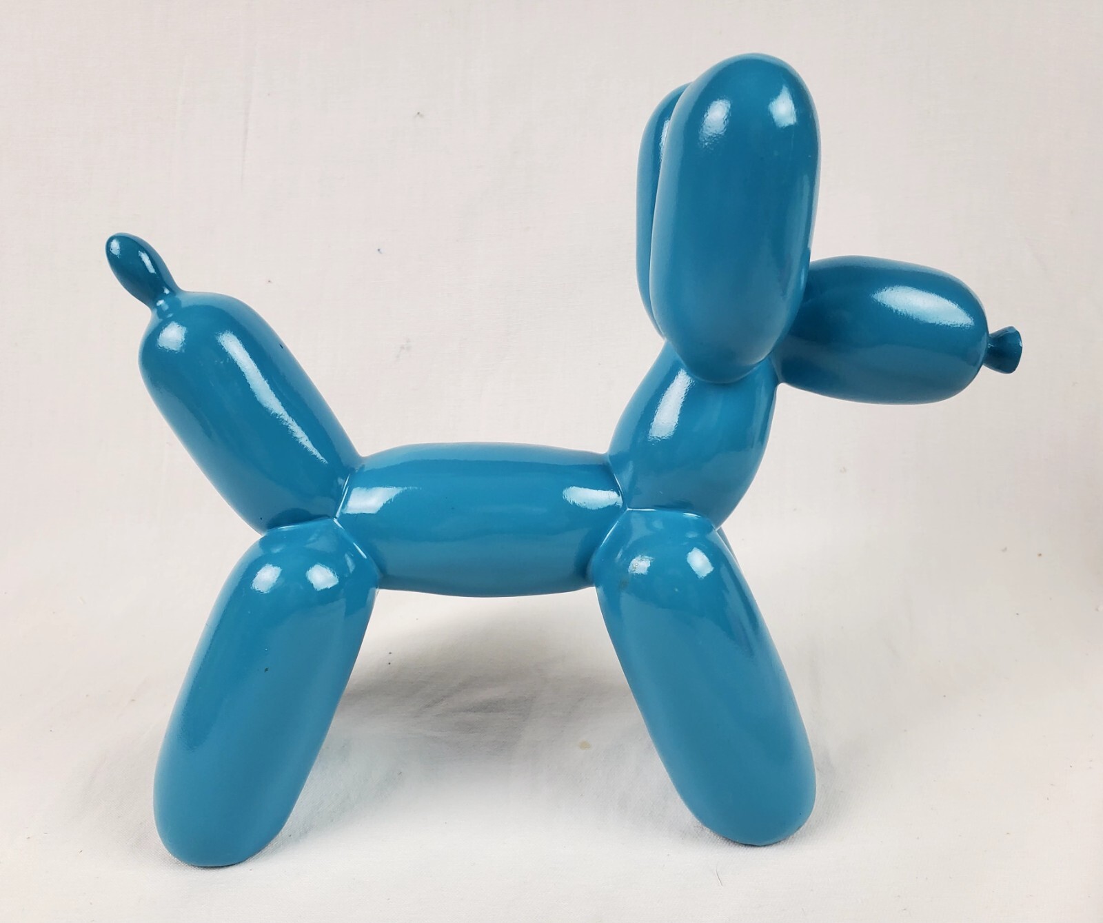 Light Blue Resin Balloon Dog Sculpture Modern Art