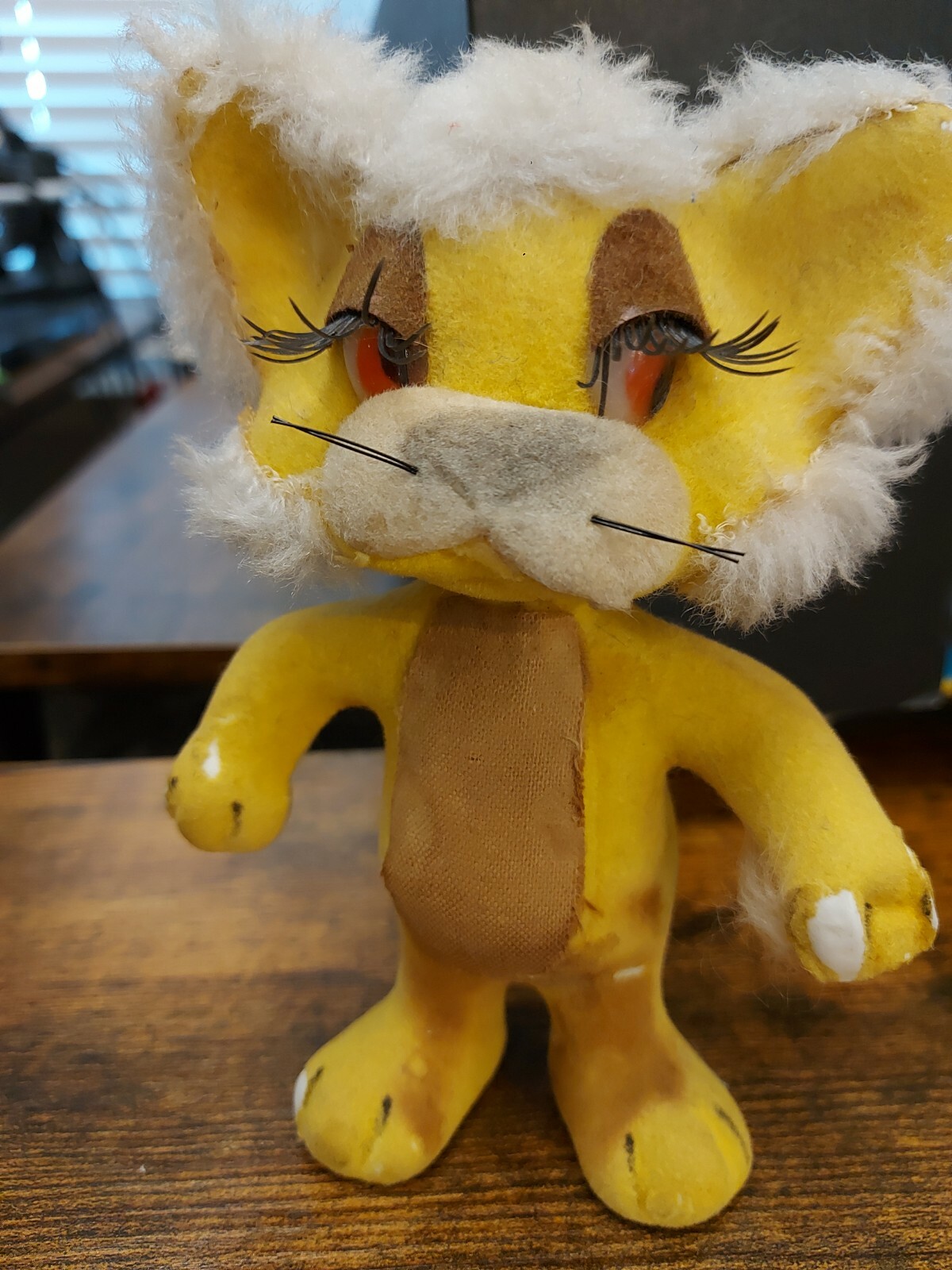 Vintage Lion Figure 1970s toy from a lamp