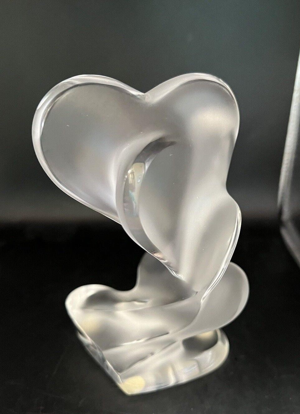 LALIQUE Saint St Valentin Crystal HEART Valentine Figurine & Swarovski stand