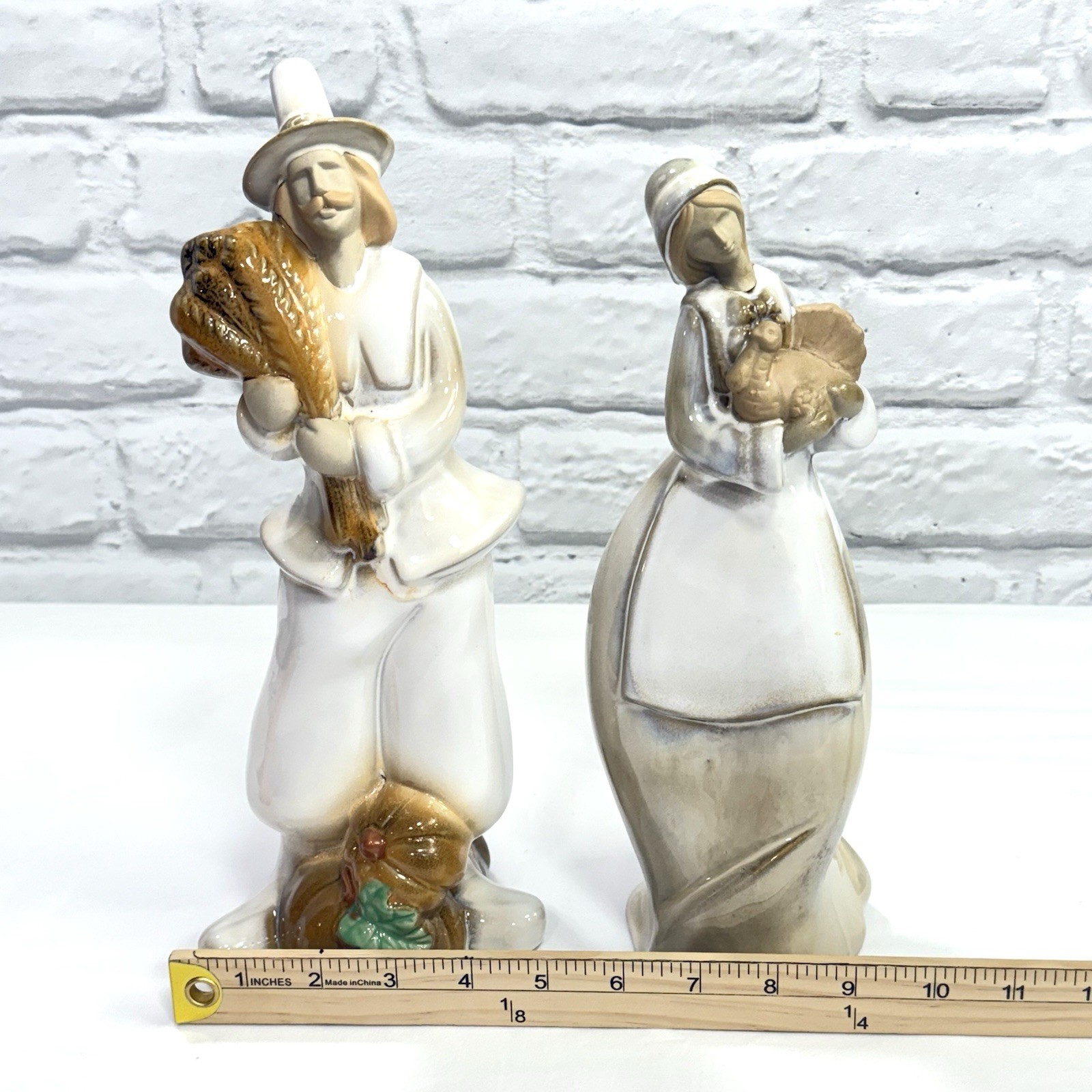 Cracker Barrel Ceramic Pilgrims Thanksgiving Figurines Home Decor Sculptures