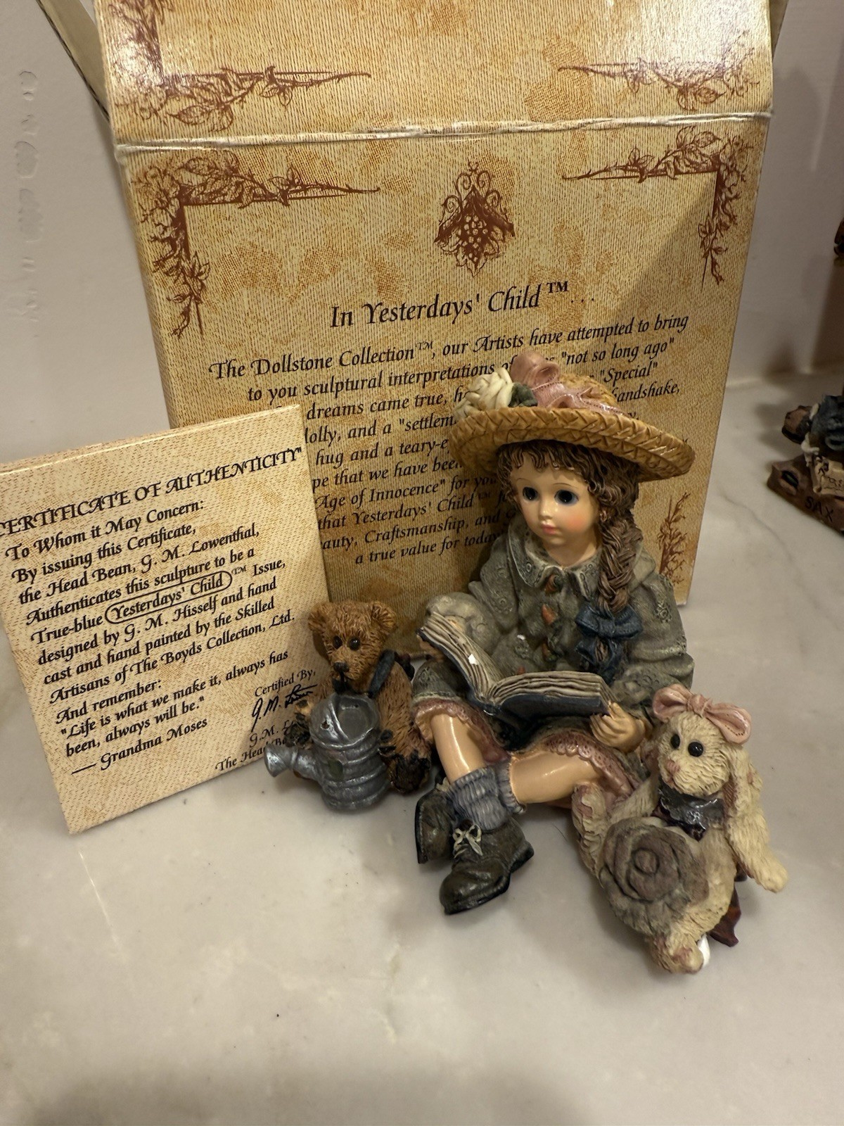 Boyds Yesterday’s Child “Julia with Emmy Lou & Daphne” Garden Friends Figurine