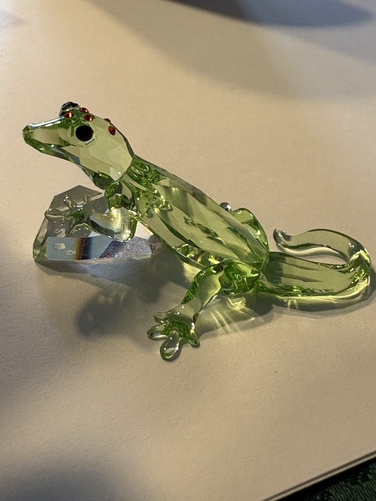 Swarovski Crystal 905541 SCS 2008 Event Piece Gecko Green Lizard In Box
