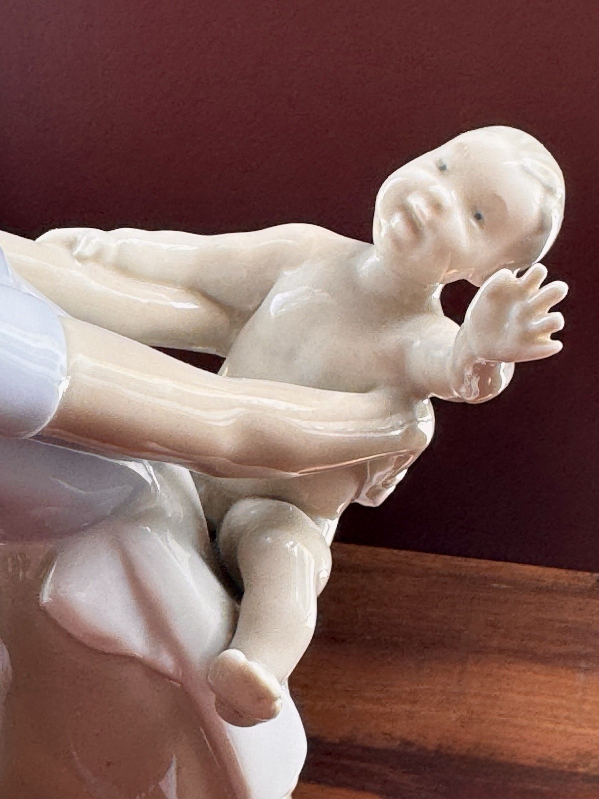 Vintage Lladro 4575 Motherhood Mother and Child Porcelain Figurine Spain Retired