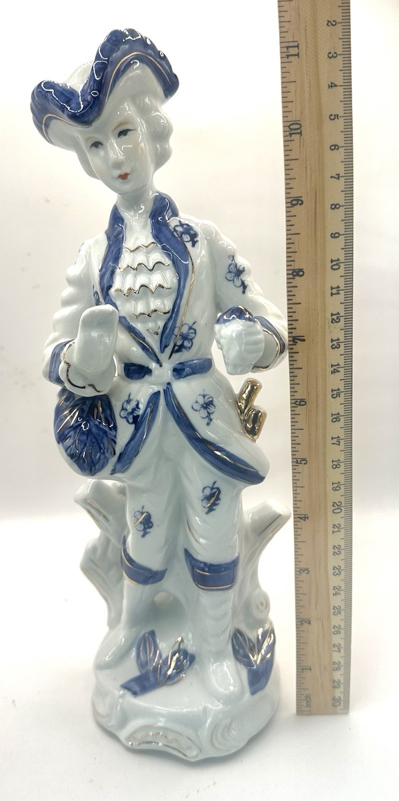 VTG Collector’s Edition Fine Porcelain GEORGE WASHINGTON Figurine Blue & White