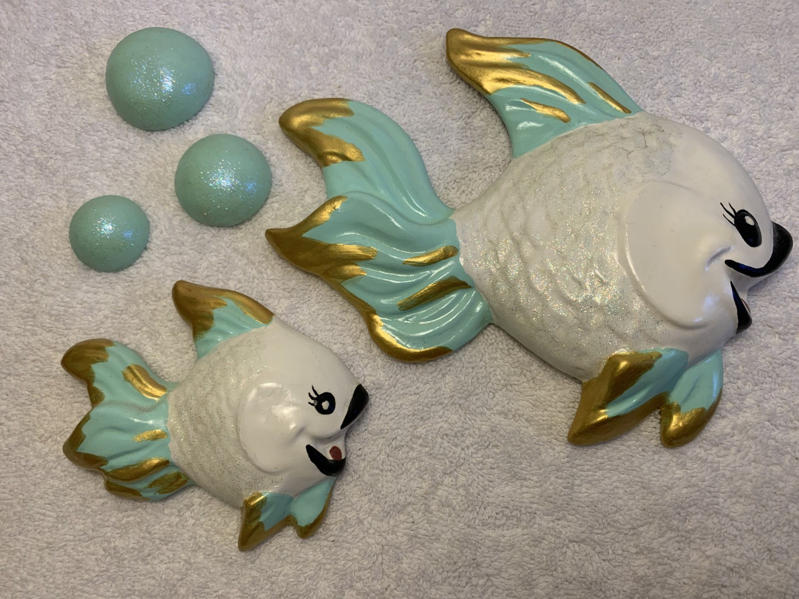 VTG Anthropomorphic 1960’s Chalkware Fish Mom & Baby Wall Plaques Nautical Decor
