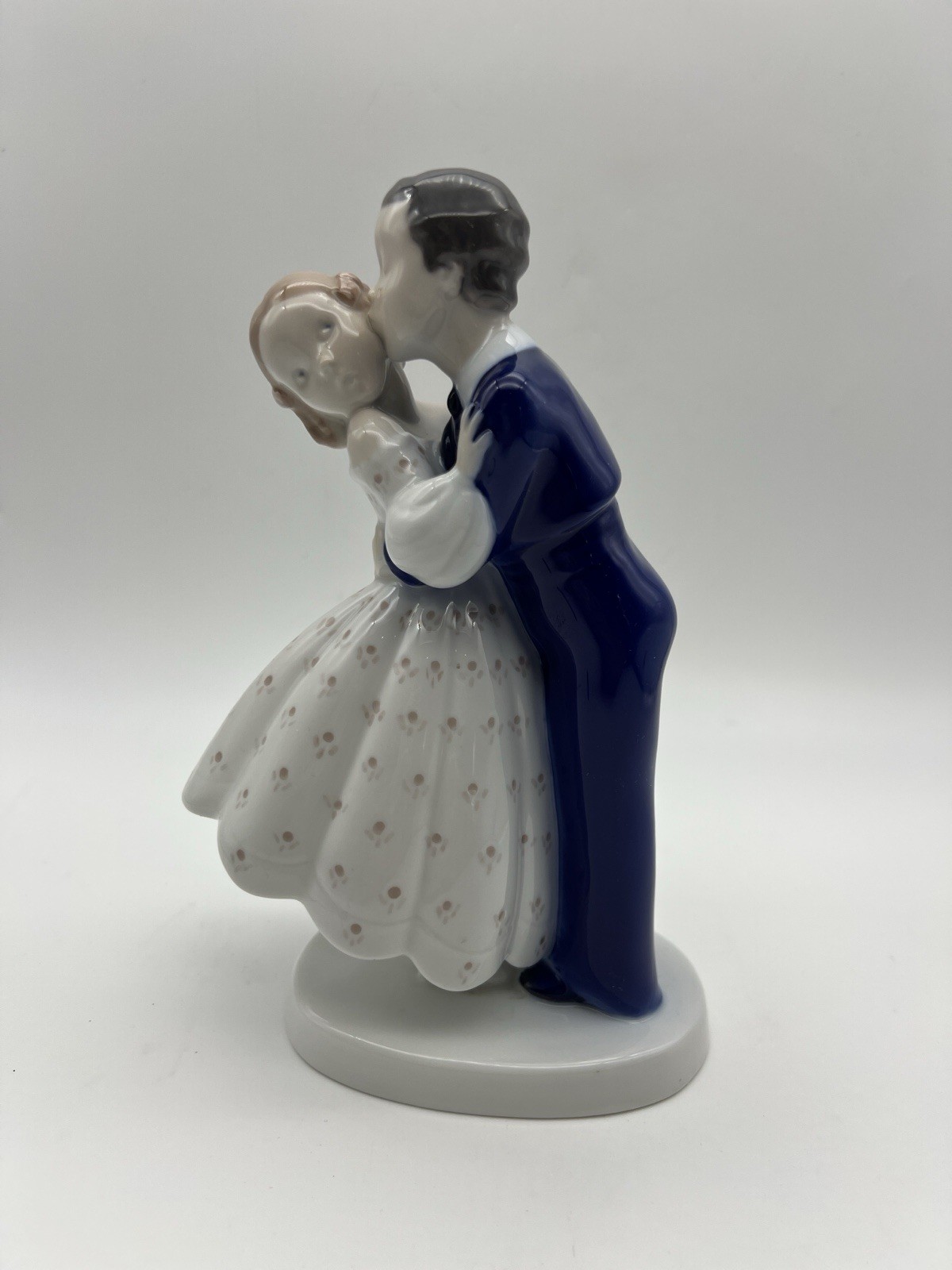 Bing & Grondahl #2162 Youthful Boldness by Claire Weiss Porcelain Figurine 7.75″