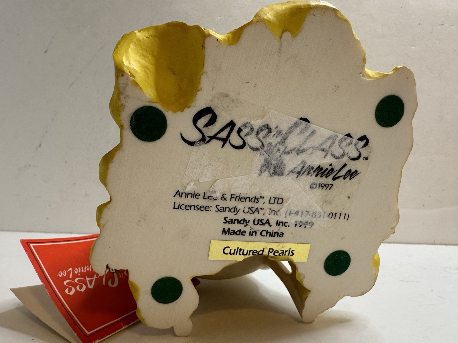 Sass n Class by Annie Lee Cultured Pearls Figurine 1999