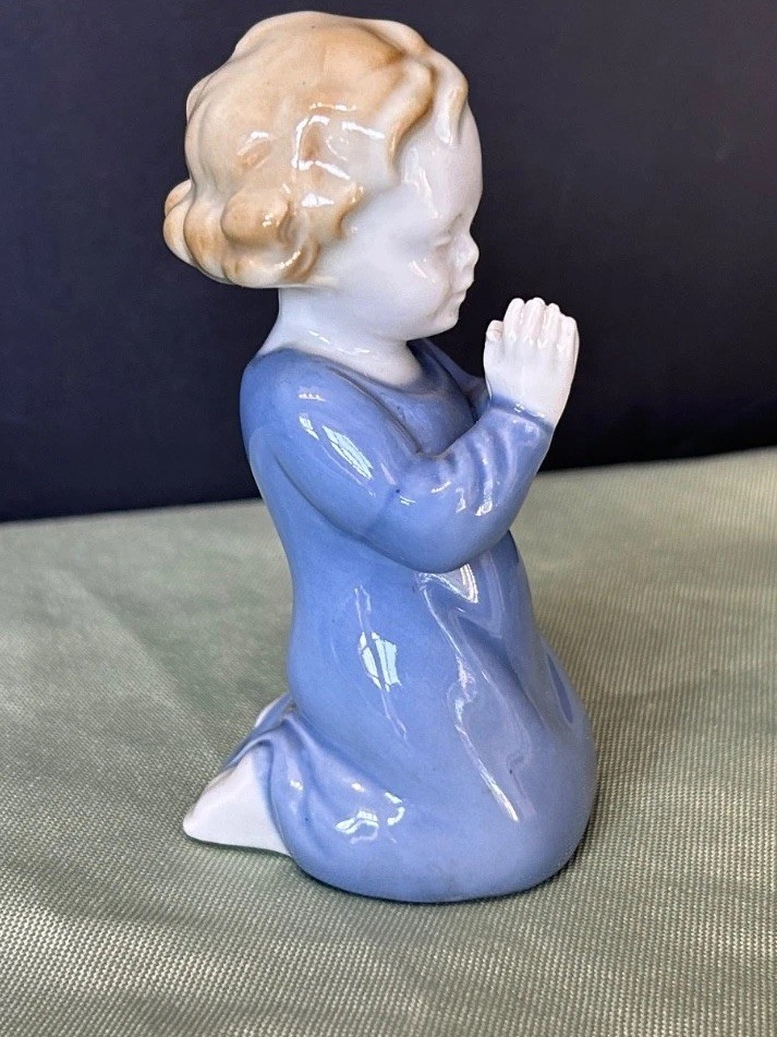 Vintage Gerold Porzellan Bavaria G100 PRAYING CHILD porcelain figurine kneeling