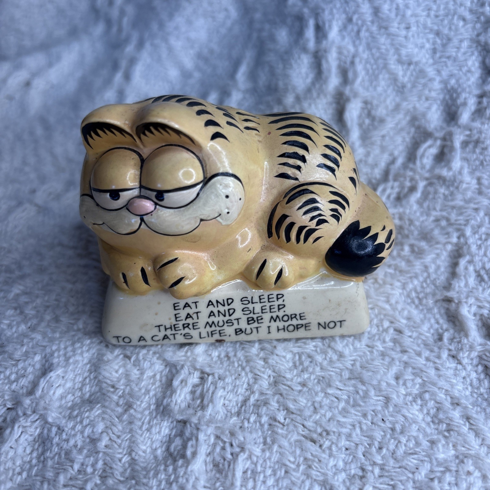 Vintage Enesco Garfield Ceramic Figurine Eat Sleep 1981 Glossy Cartoon Art