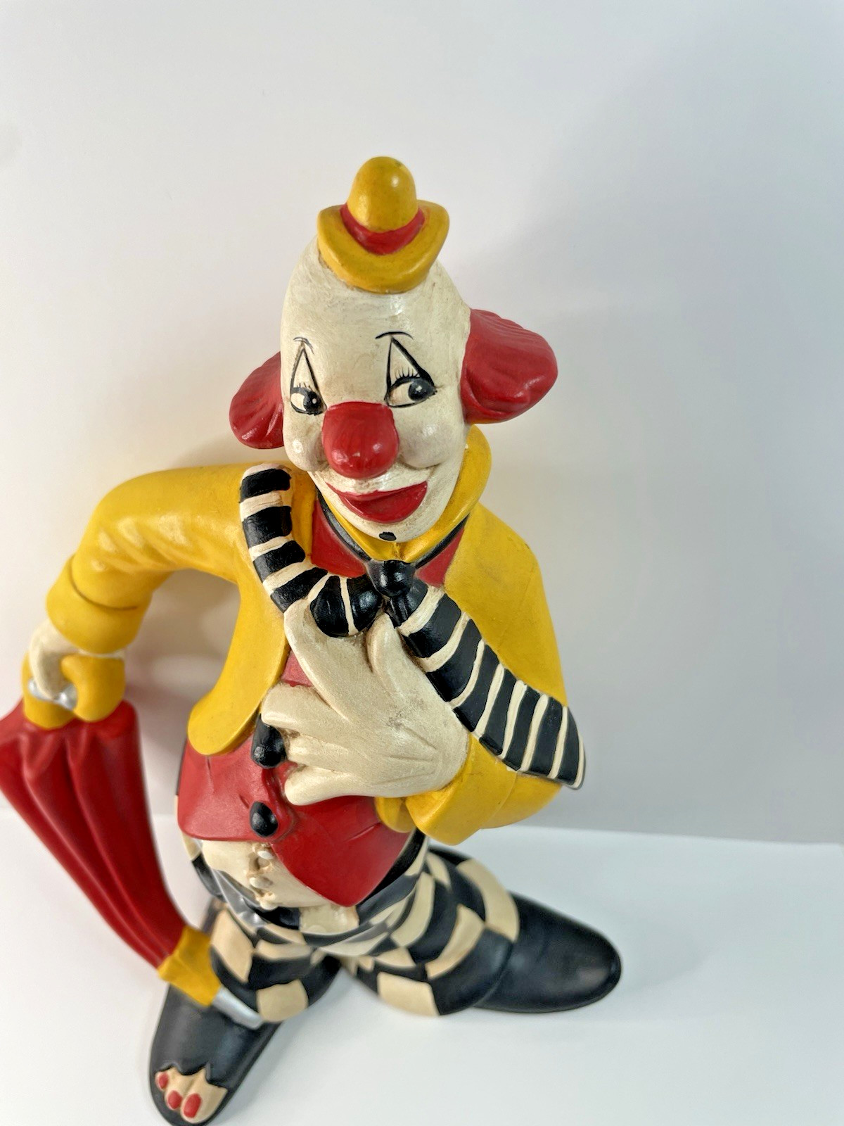 Vtg Atlantic Mold Ceramic Clown Figurine 12″ Red Umbrella Checkered Pants Hobo