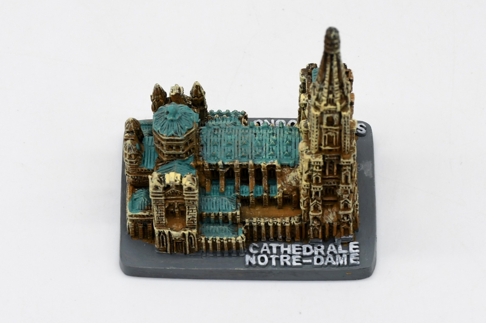 Collectible Miniature Notre-Dame Cathedral Strasbourg France 2 3/4″ Tall Resin