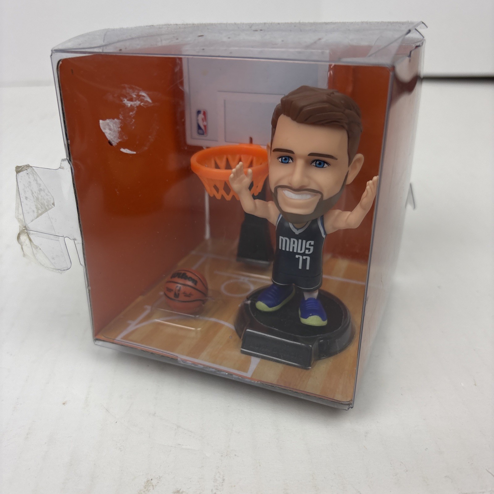 Luka Doncic Dallas Mavericks Figurine Zuru 5 Surprise NBA Ballers Collectible