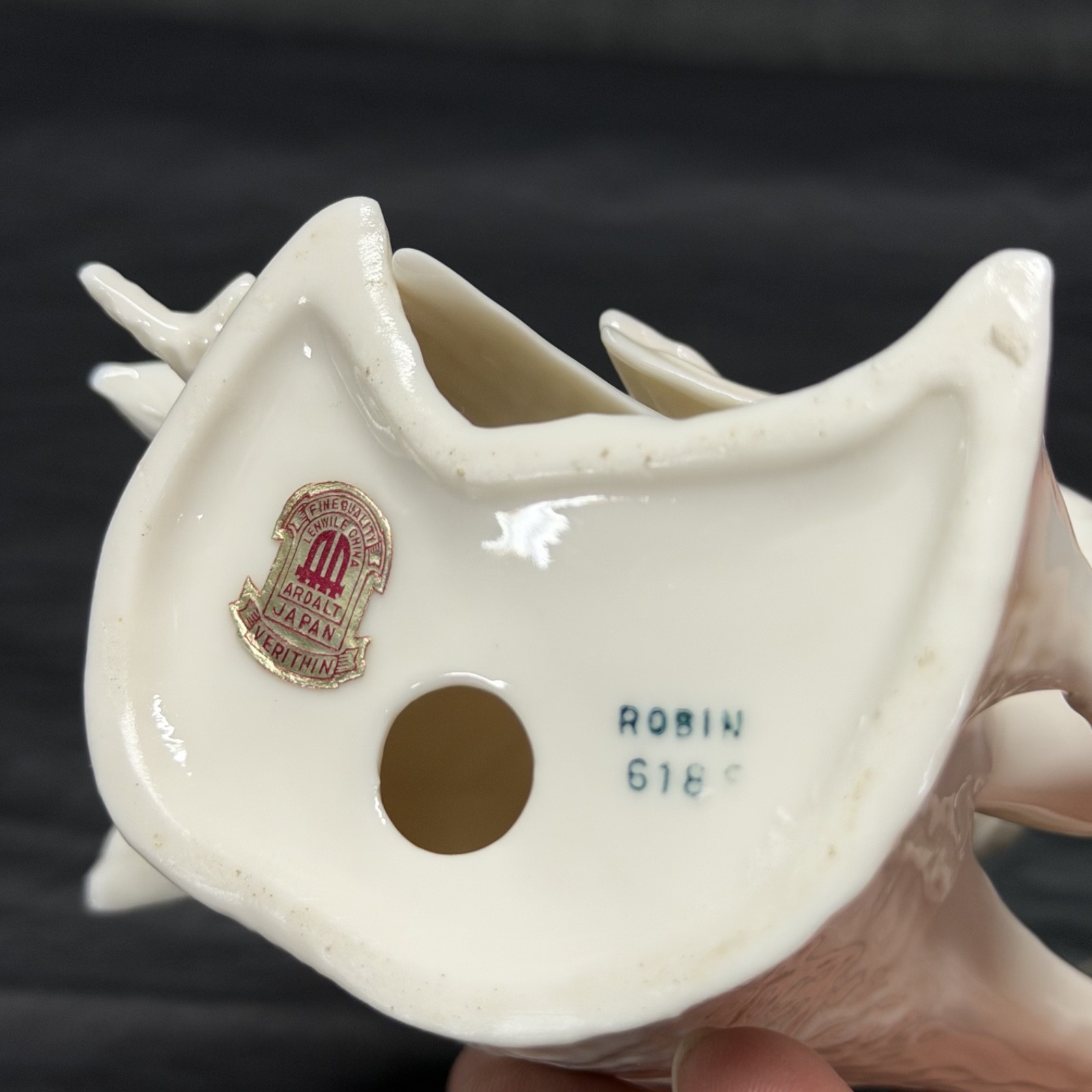 Vintage ARDALT Lenwile Porcelain China Verithin Bird Figurine ROBIN #6189 Japan